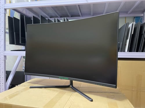 Monitor 32"inch 4k Curved (អេក្រង់កោង) មួយទឹកស្អាត(Grade A)