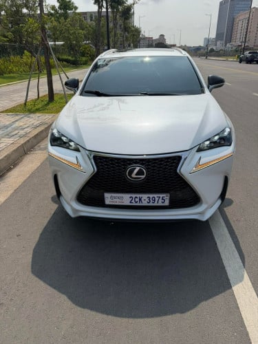NX 200T F sport