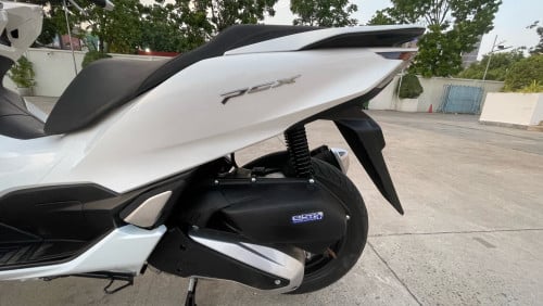 Pcx2021ជប៉ុនក្រដាស់ពន្ន2270$ទិញដាច់វៃដូ25ខេត្តក្រុងតេលេក្រាម077340440-098340440
