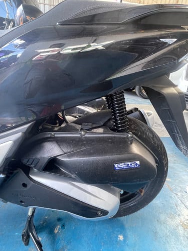 Pcx2022ជប៉ុនក្រដាស់ពន្នលក់2370$ទិញដាច់វៃដូ25ខេត្តក្រុងតេលេក្រាម077340440-098340440