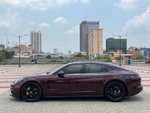 Porche Panamera New arrive