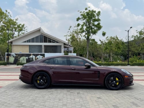 Porche Panamera New arrive