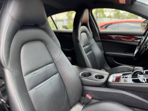 Porche Panamera New arrive