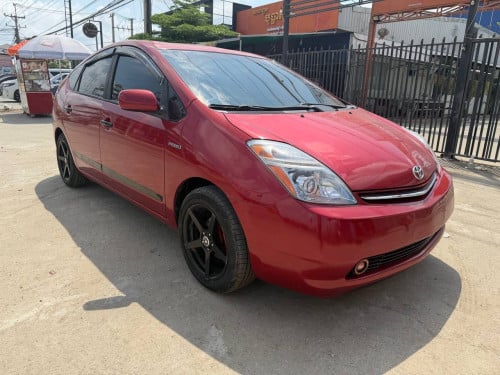 Prius 2007 half