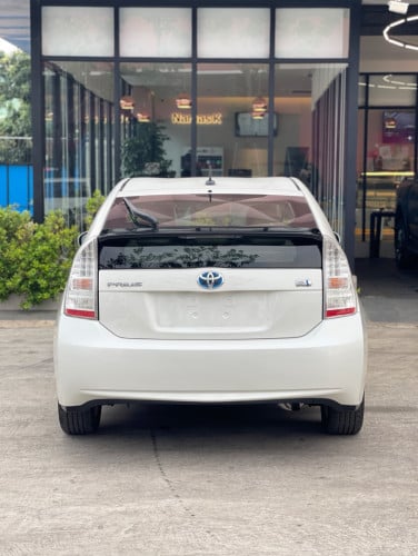 Prius 2010 Option 2 ក្នុងលឿង