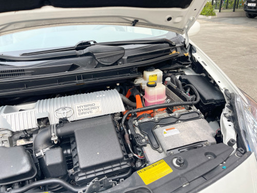 Prius 2010 Option 2 ក្នុងលឿង