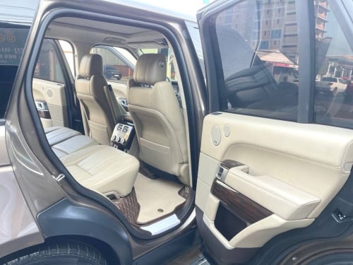RANGE ROVER VOQUE 2014 Up 2020 Full Options ម្ចាស់ដើមទីមួយទិញថ្មីខ្លាញ់គោ