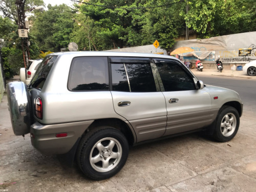 RAV4 L ឆ្នាំ97 ឡានស្អាត ពណ៌ទឹកប្រាក់