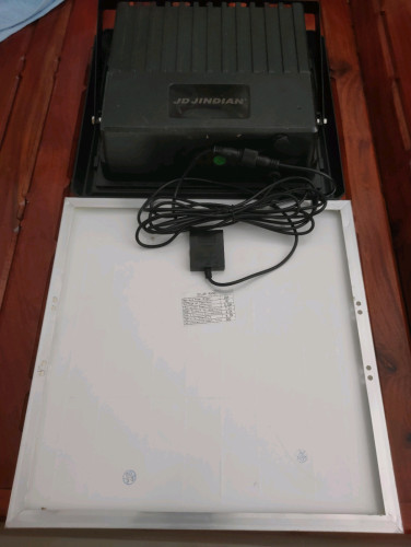 Solar 100W and 200W លក់បង្ហើយស្តុក