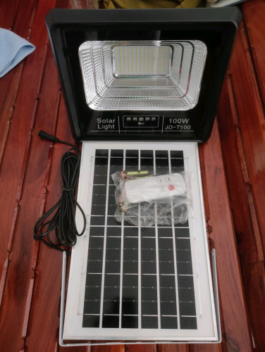 Solar 100W and 200W លក់បង្ហើយស្តុក
