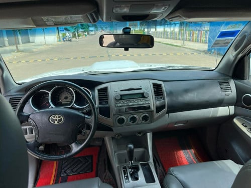 Tacoma 2005 ប៉ុង​1​ ប៉ុង​ភ្លើង​