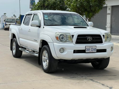 Tacoma 2005 ប៉ុង​1​ ប៉ុង​ភ្លើង​