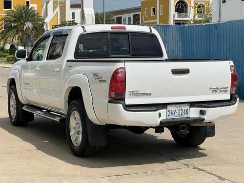 Tacoma 2005 ប៉ុង​1​ ប៉ុង​ភ្លើង​