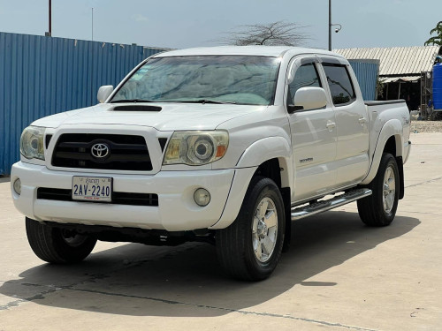 Tacoma 2005 ប៉ុង​1​ ប៉ុង​ភ្លើង​