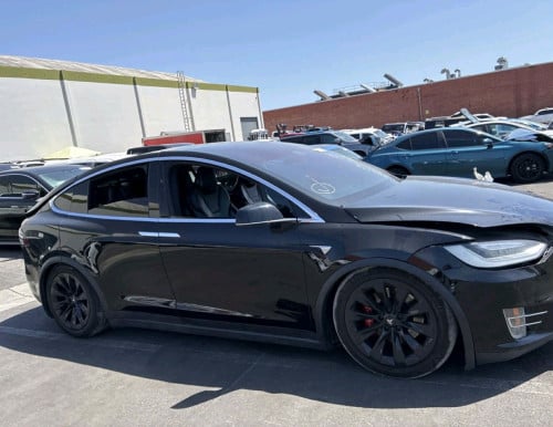 TESLA Model X 2017 (ETA:26/062026) តម្លៃ 2Xxxx$
