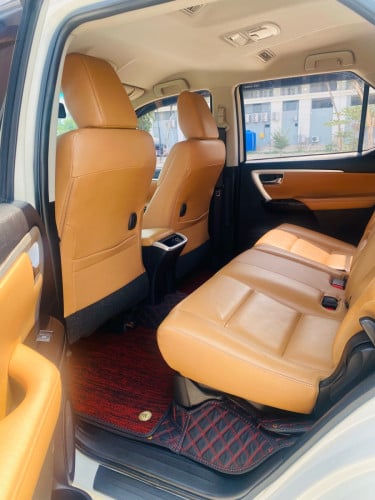 TOYOTA FORTUNER 2017