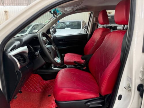 Toyota revo 2020