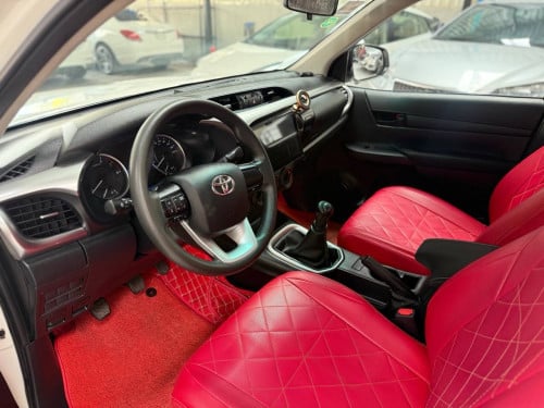 Toyota revo 2020