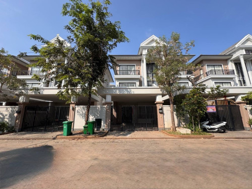 Villa for rent at Peng Hout boeng snor
