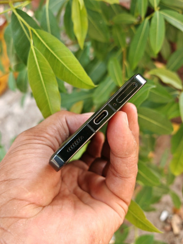Xiaomi 13 12g/256g_Global(វៃដូរបាន)👉$225