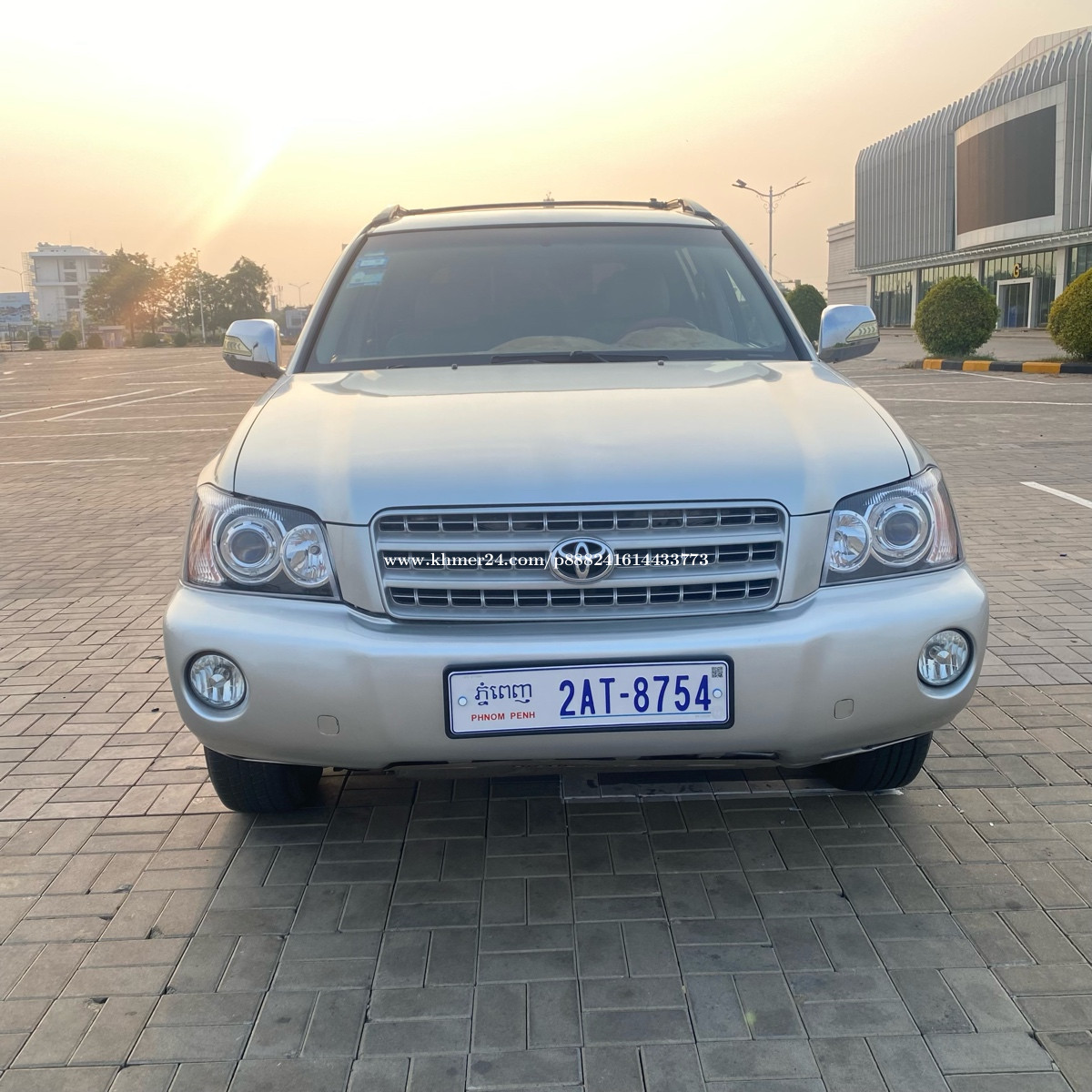 ឡានលក់02ប៉ុង2លីមីធីត