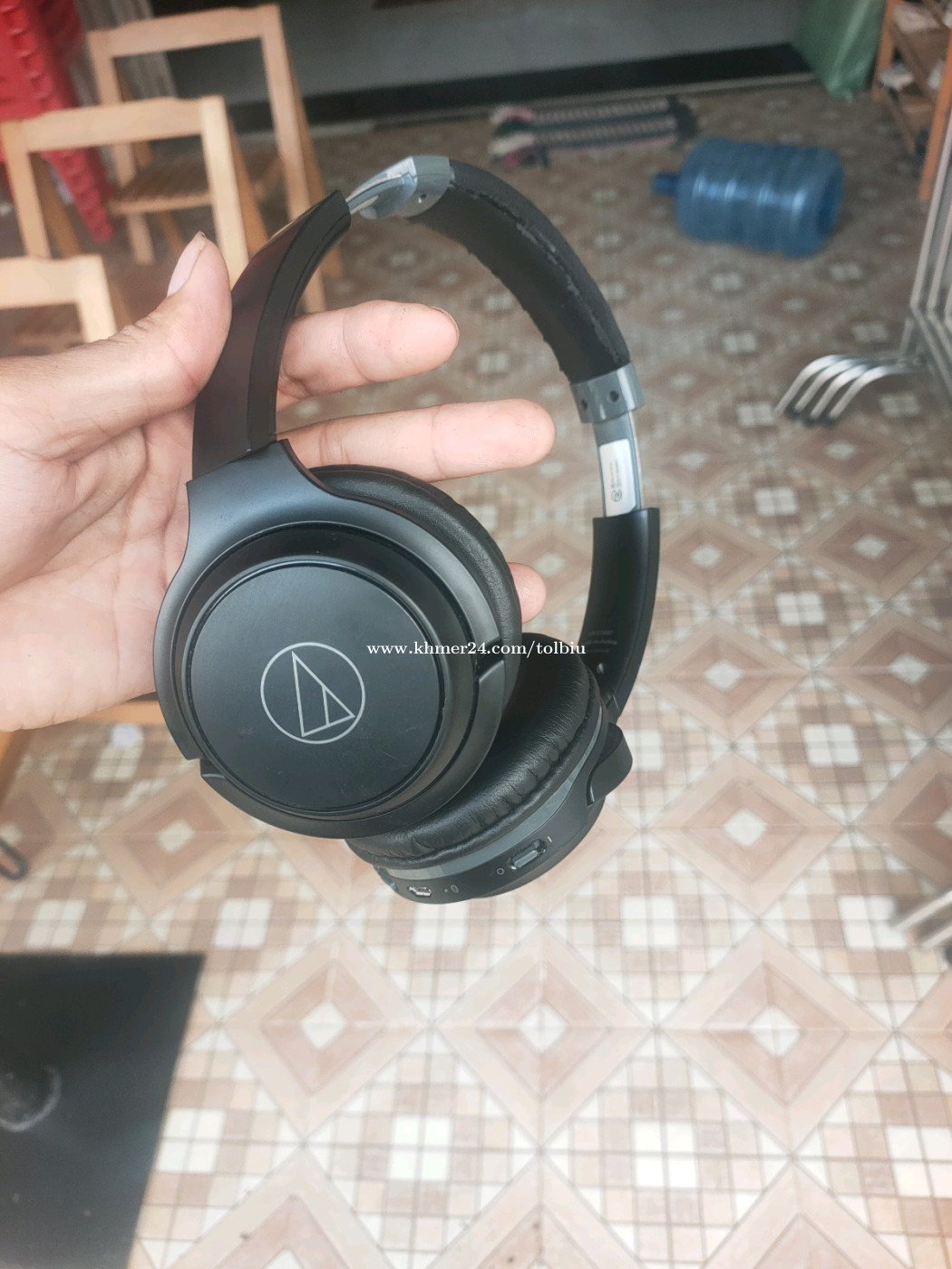 កាសប្រេន Audio-Technica លក់៤០$។ កាលទិញ 100 ជាង100 ជាង