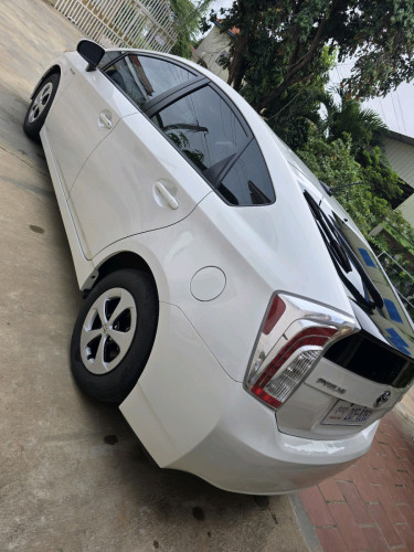 ឡានជួល