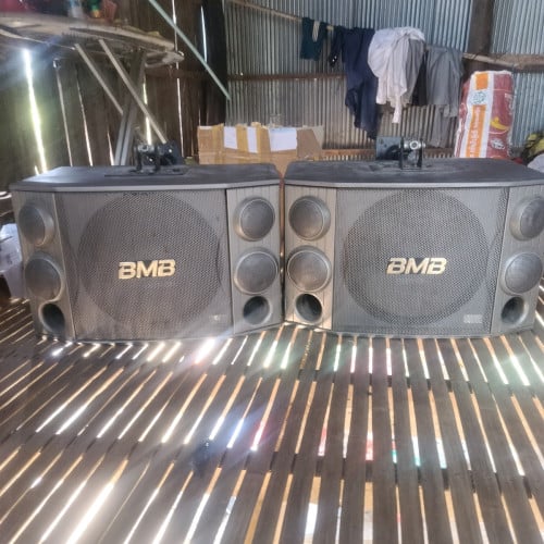 លក់ ឈុតច្រៀងខារ៉ាអូខេ