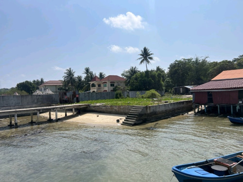ដីកោះស្តេច ជាប់មាត់សម្ទ្រ លក់