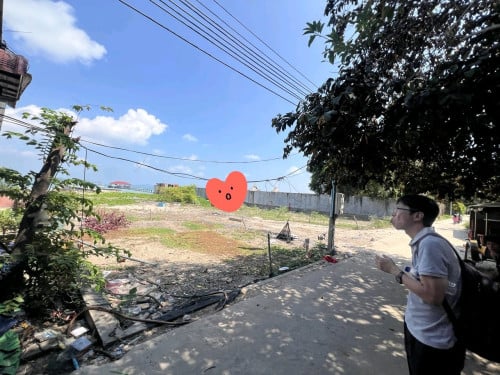 ដីកោះស្តេច ជាប់មាត់សម្ទ្រ លក់