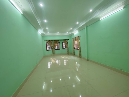 វ៏ឡាជួលនៅ បឹងសាឡាង
