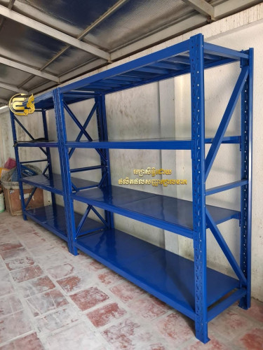 ធ្នើដែក