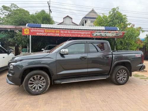 ឡាន​ស្អាត​លក់​នៅ​សៀមរាប​024 សុីនមួយជុំ