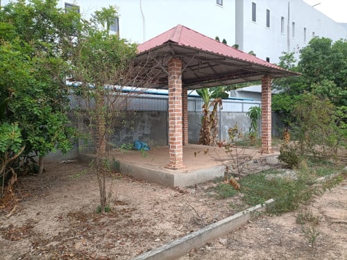 ដីអាជីវកម្មលើផ្លូវបេតុង15ម៉ែត្រ ក្រុងសៀមរាប