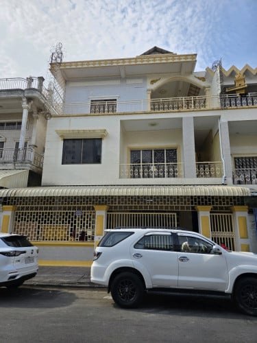 ផ្ទះជួល 1100$ រកសីបាន