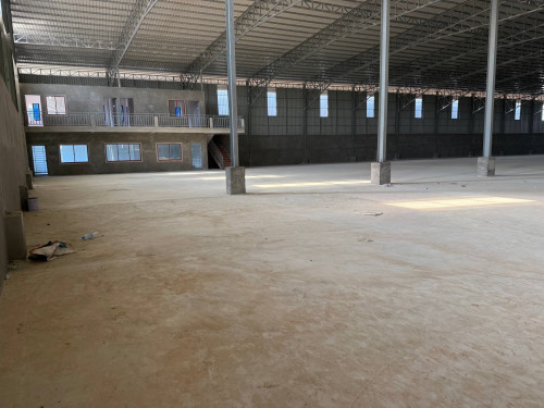 ឃ្លាំងសម្រាប់ជួល 1725m2 (Warehouse for Rent)