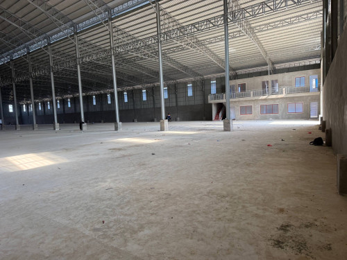 ឃ្លាំងសម្រាប់ជួល 1725m2 (Warehouse for Rent)