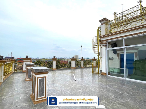 ផ្ទះអាជីវកម្ម3ល្វែងជួល នៅលើផ្លូវជាតិលេខ៥
