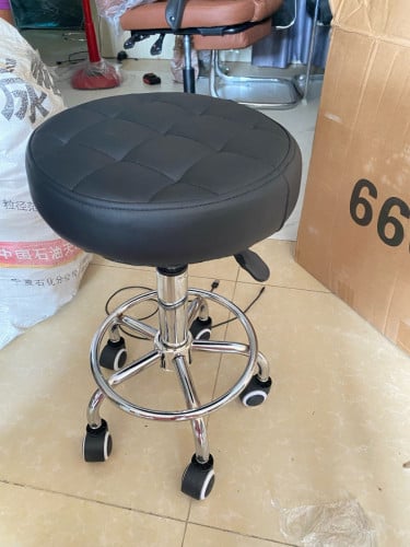 កៅអីវិល ( assistant chair )