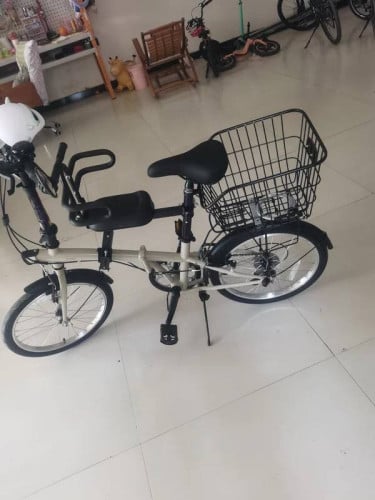 កៅអីកុមារថ្មីស្រឡាង/Child seats