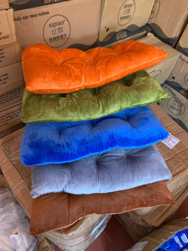 កែប រឺក្នើយអង្គុយ Cushion