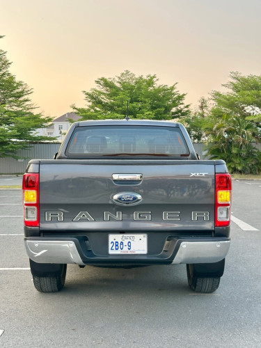 លក់ Ford Ranger XLT 2022 ម៉ាសុីនធំ3.2L ថ្នាំសុីន100% ម្ចាសដើមទី១ថ្មីណាស់