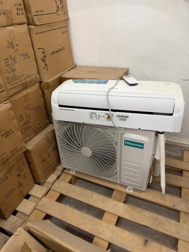 លក់ម៉ាស៊ីនត្រជាក់ Hisense (1HP/12000 BTU) នៅស្អាតខ្លាំង ត្រជាក់លឿន តម្លៃសមរម្យ!