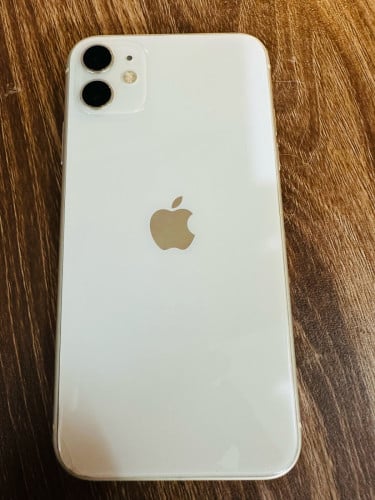 លក់iphone 11 64G មានស្គេនមុខ សុីនទាំងអស់ 155$