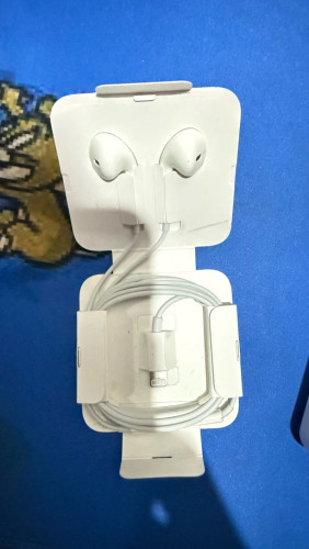 ធានាកាសស៊ីន មិនទាន់បកប្រើ IPHONE 12 ចុះក្រោម