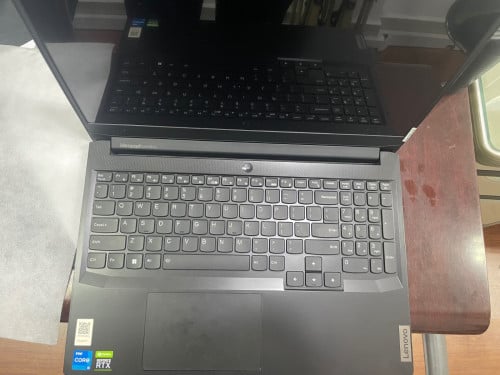 លក់កុំព្យូទ័រ laptop Lenovo i5 VGA 3050 8g ថ្មី98%
