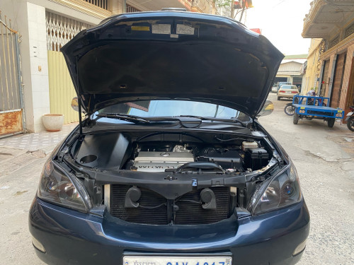 ឡានលក់ Lexus 330 ឆ្នាំ04ប៉ុង1 ពាក់កណ្តាល ហ្វូល