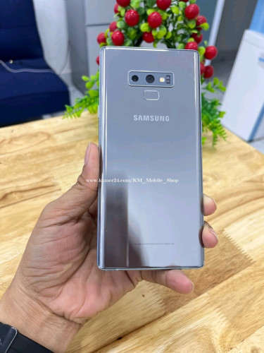 ចង់​ទិញ​អេក្រង់​ Note9