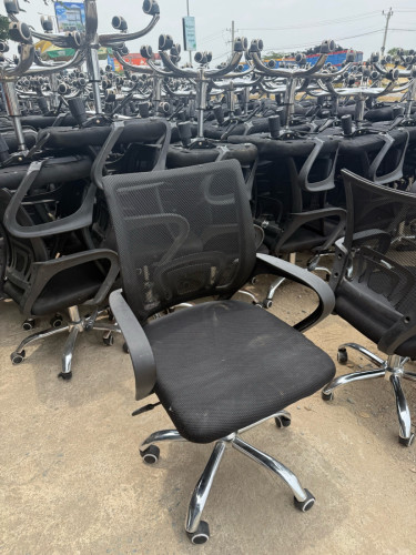 កៅអីofficeមួយទឹក