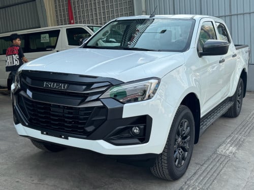 Free ស្គុត នឹង UV ទិញបានភ្លាមៗ 𝗜𝗦𝗨𝗭𝗨 𝐃 𝐌𝐀𝐗 𝐃𝐄𝐋𝐔𝐗 ឆ្នាំ 𝟐𝟎𝟐𝟔 ថ្មី💯